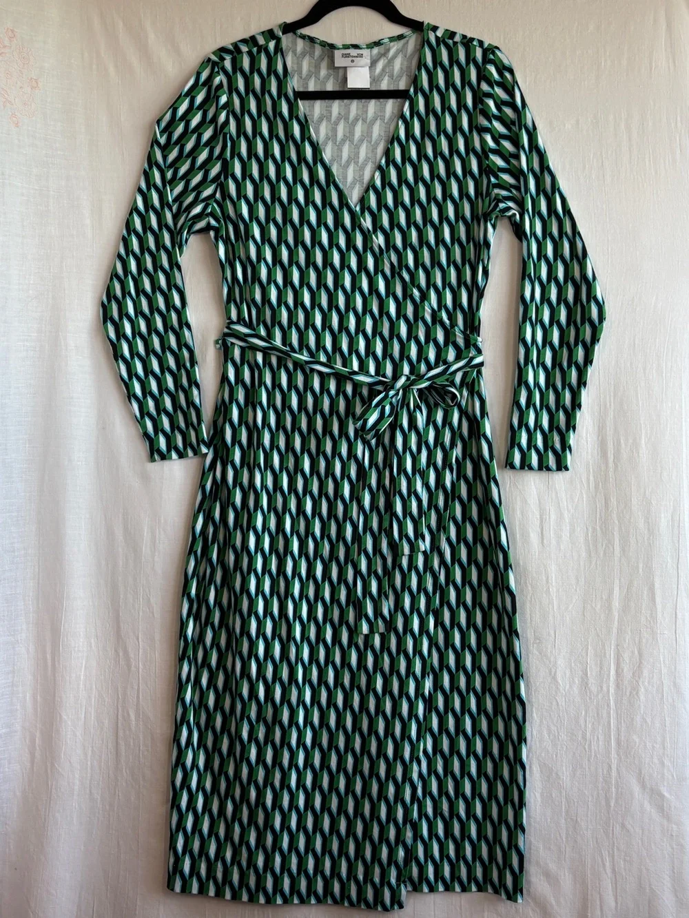 Diane Von Furstenberg | Dresses | Diane Von Furstenberg Green Geometric Wrap Dress With Belt